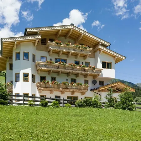 Johanna Apartment