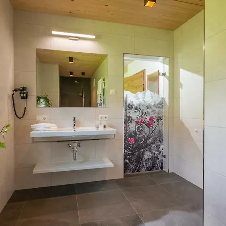 Johanna Apartment